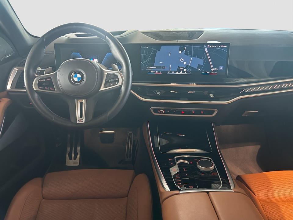 BMW X5 M60i 22" SkyLounge Sitzbelüftung Massage