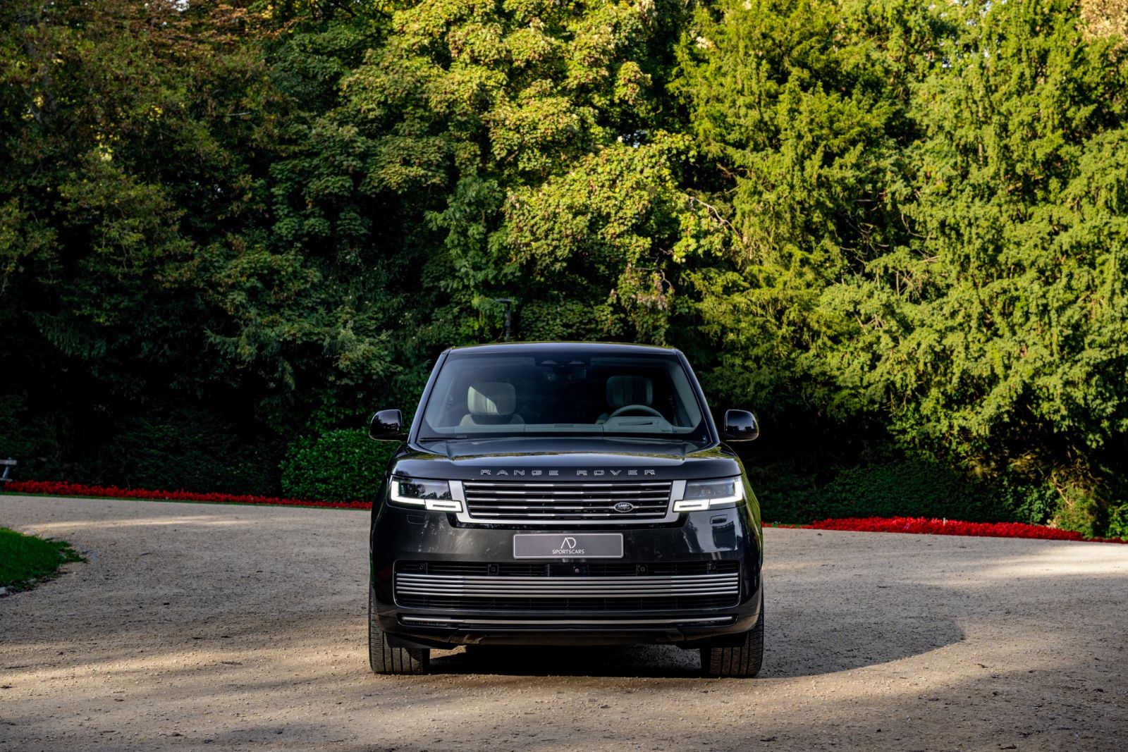 Land Rover Range Rover SV P550e | VAT | Executive Package imagem 3