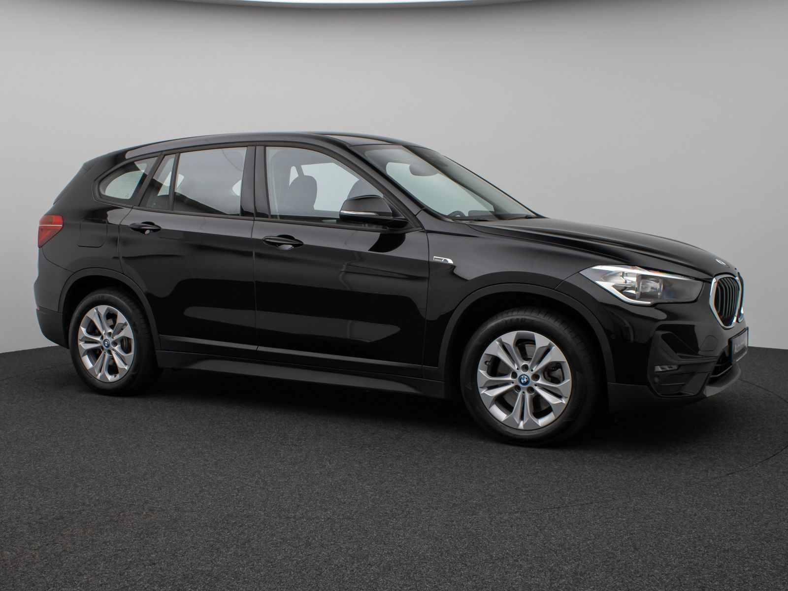 Fahrzeugabbildung BMW X1 xD25e Kamera DAB Komfort Sportsitz Parkassist