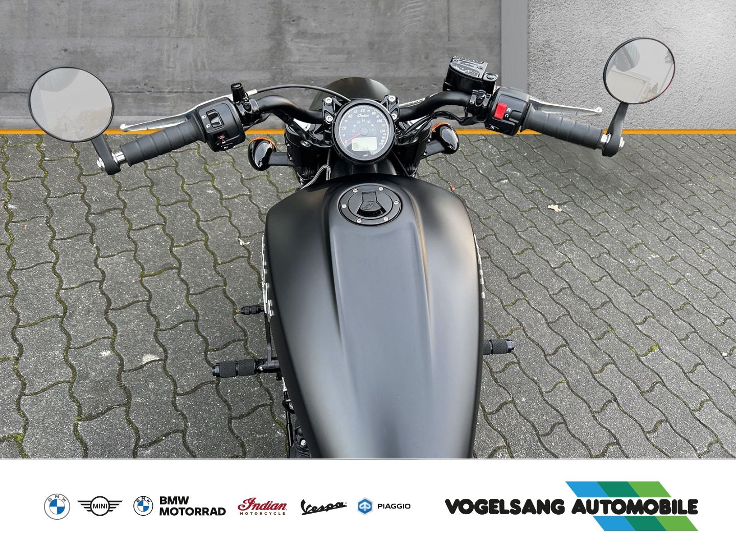 Fahrzeugabbildung Indian Scout Bobber, vorverlegte Fußrasten, ....