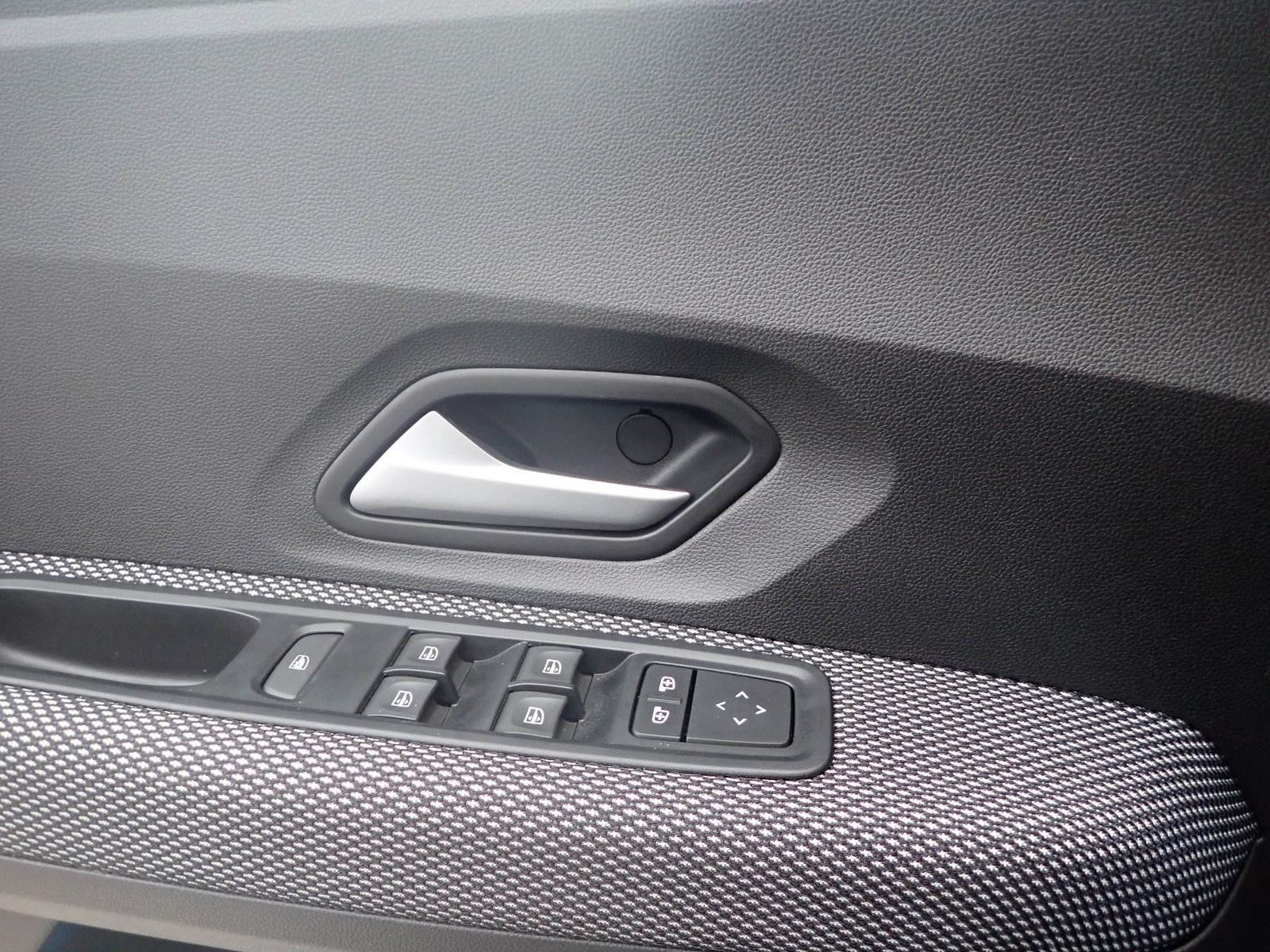 Fahrzeugabbildung Dacia Sandero III Expression TCe 90, GJR,PDC