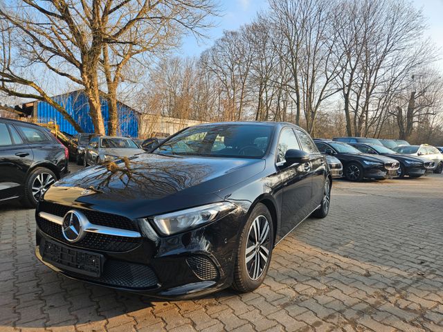 Mercedes-Benz A 200 BUSINESS SPORTSITZE,LEDER,KAMERA,,,,