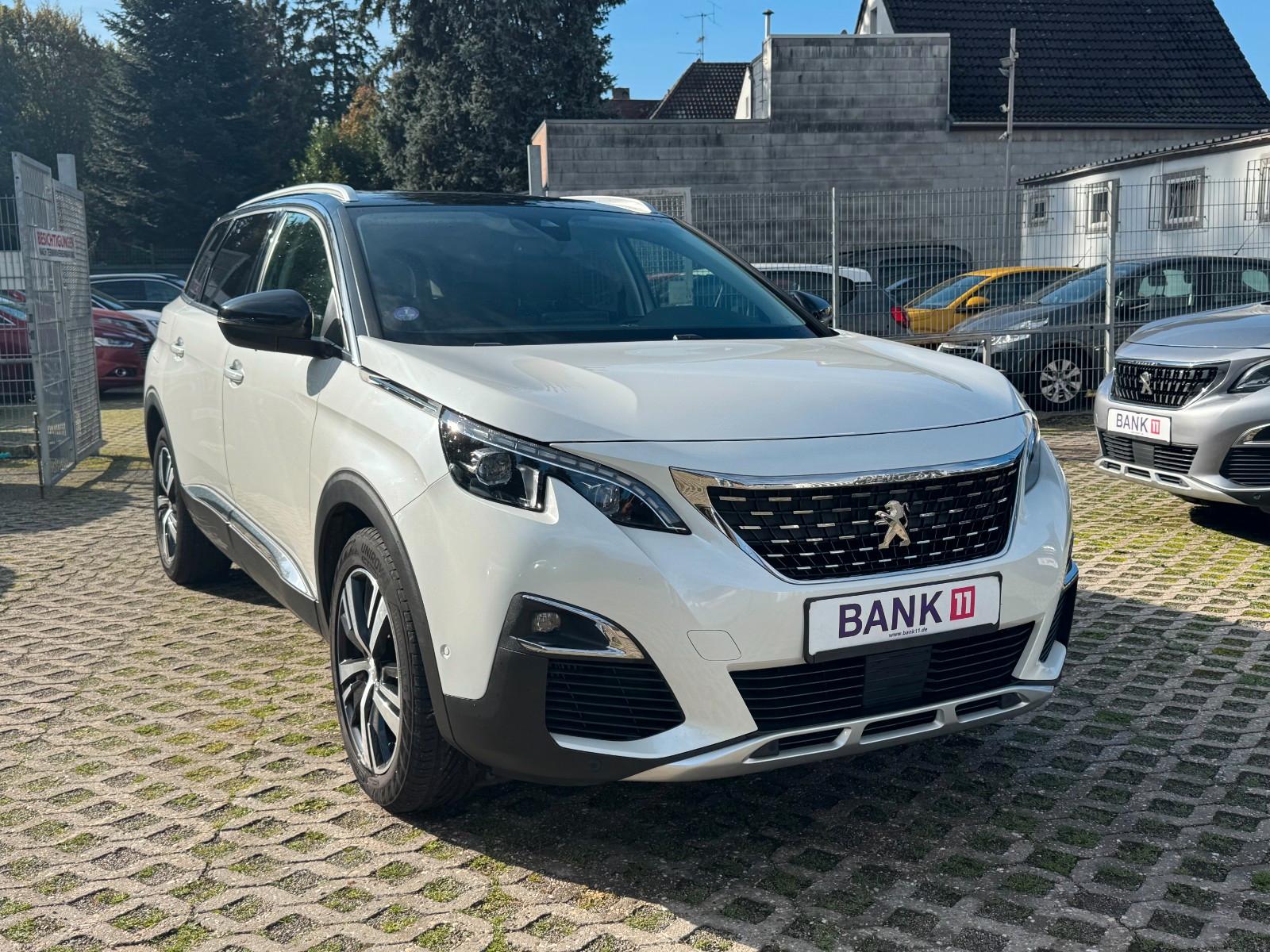 Peugeot 5008 1,2i*Teilleder*Auto.*Panorama*Schiebedach*