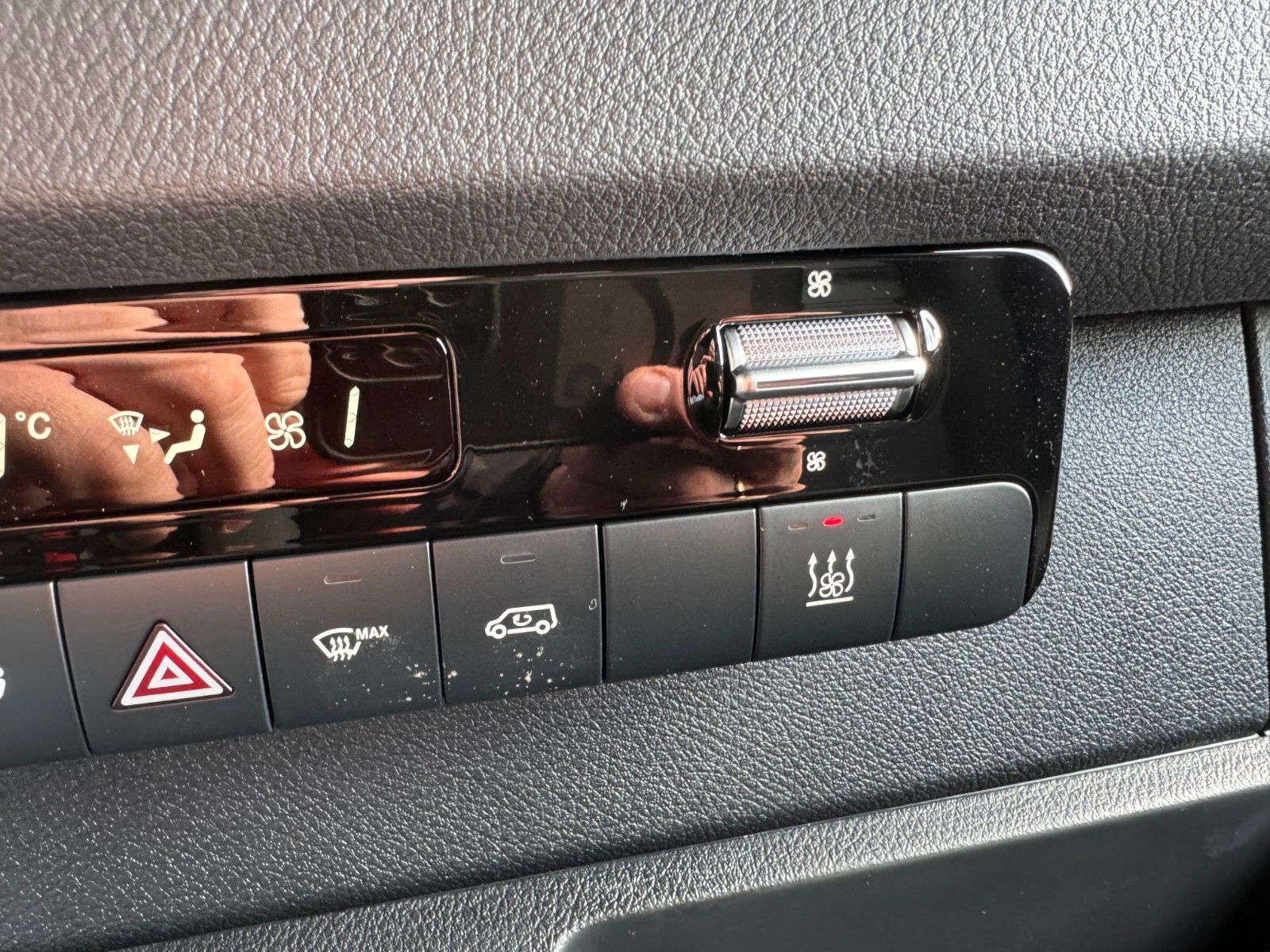 Fahrzeugabbildung Mercedes-Benz Sprinter 317 CDI 3665 9G Klima Stdheiz AHK3,5to