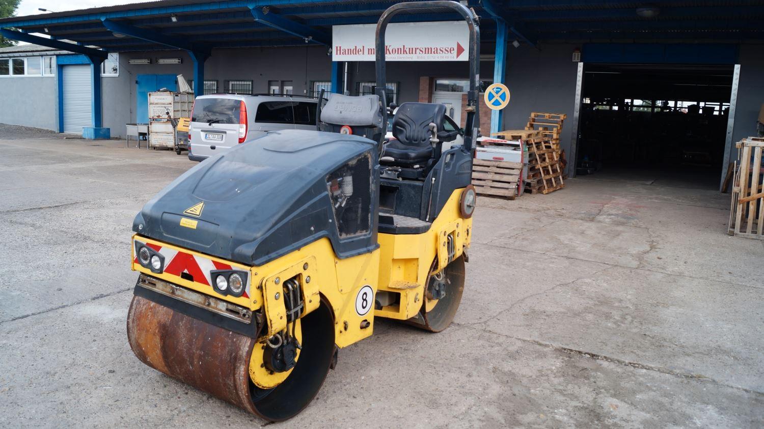 BOMAG BW 100 AD-5 Kantenschneidgerät