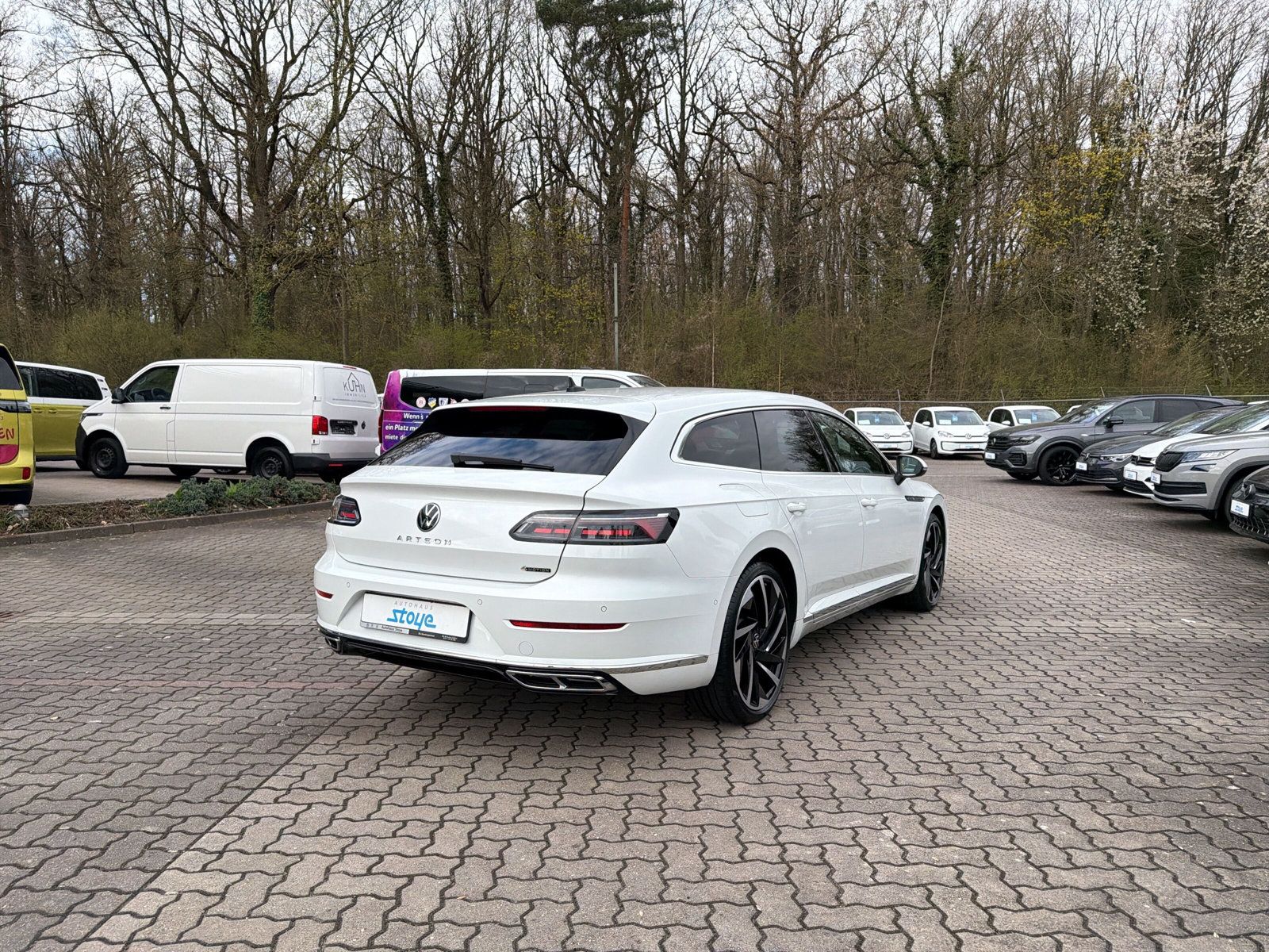 Arteon SB R-Line TDi DSG PANO Navi LED Kamera