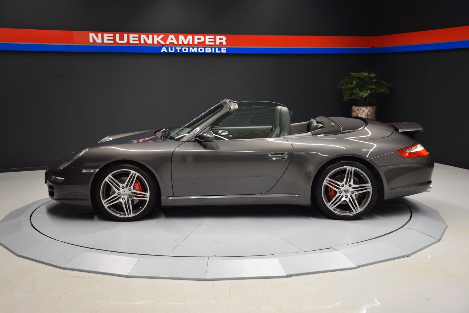 Fahrzeugabbildung Porsche 997 S SportAGA. Navi Vollleder  1A. Zustand