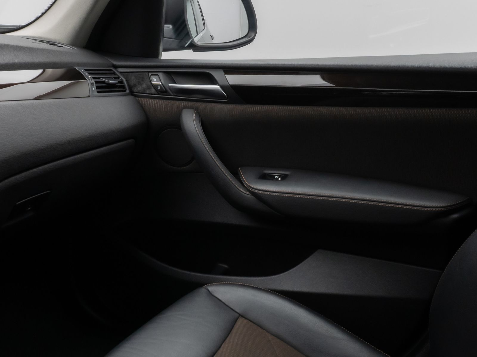 Fahrzeugabbildung BMW X3 xD20d xLine Kamera HUD HiFi Lenkrhz Stndhzg