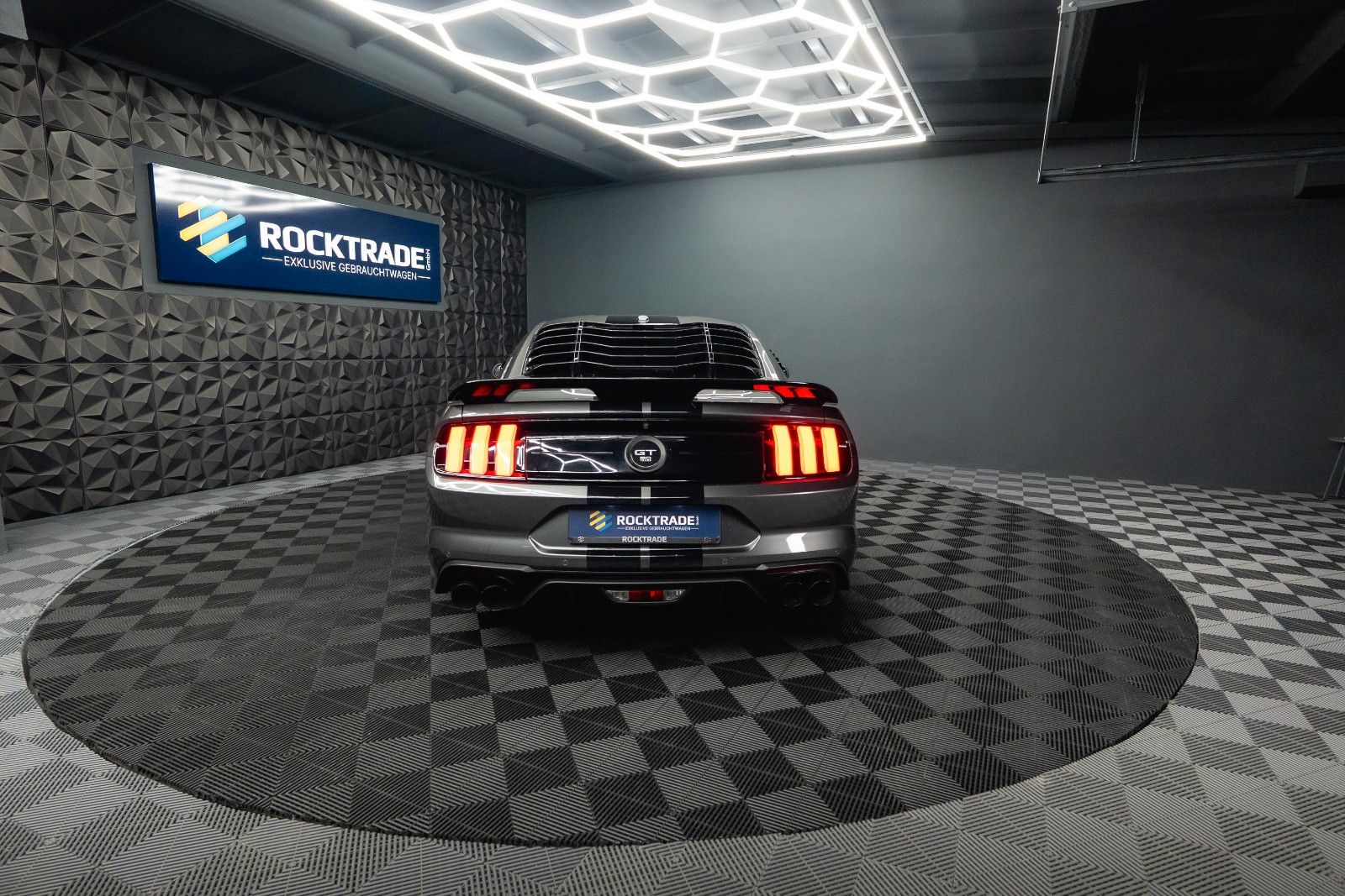 Fahrzeugabbildung Ford Mustang Shelby GT 500 5.0 V8 Performance 6-Gang