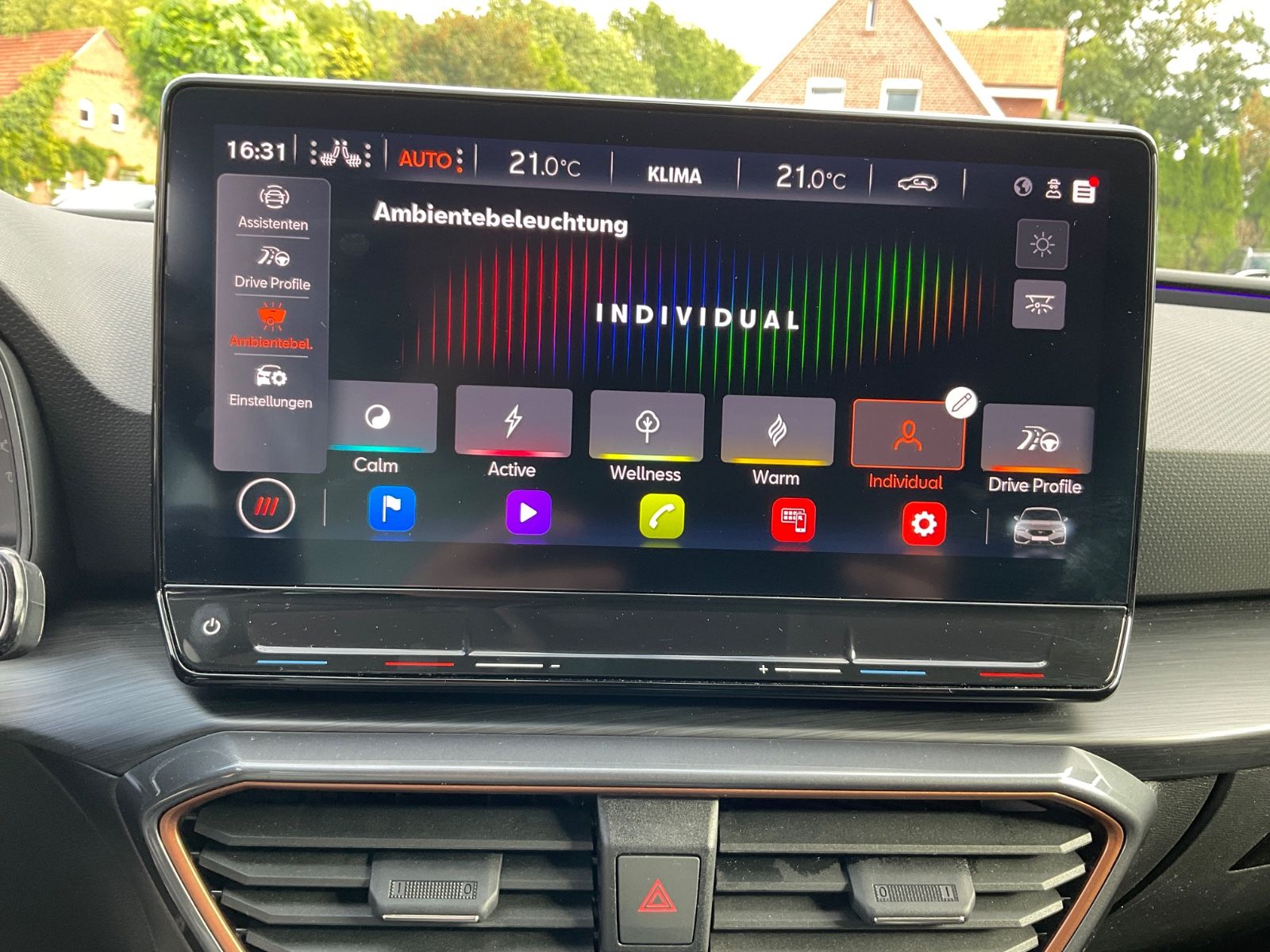 Fahrzeugabbildung CUPRA Leon 1.5 eTSI DSG,Kamera,Navi,VirtualDisplay