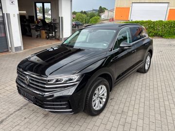 Volkswagen Touareg - 2