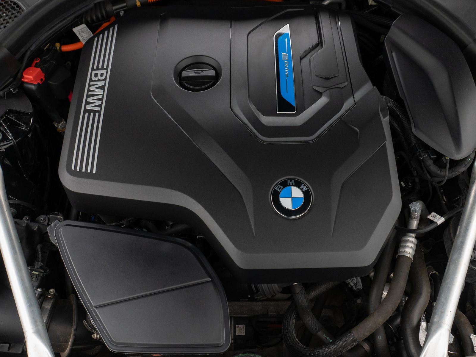 Fahrzeugabbildung BMW 530e  xD Panorama 360°Lenkrhz DAB HiFi AHK Sport