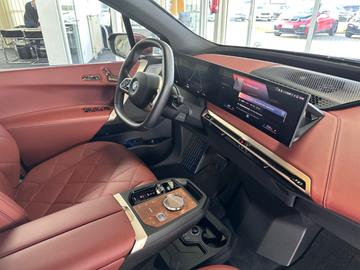 صورة 10 لـ 2021 BMW IX
