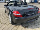 Mercedes-Benz SLK 200 KOMPRESSOR - - Mercedes-Benz SLK aus dem Jahr 2006
