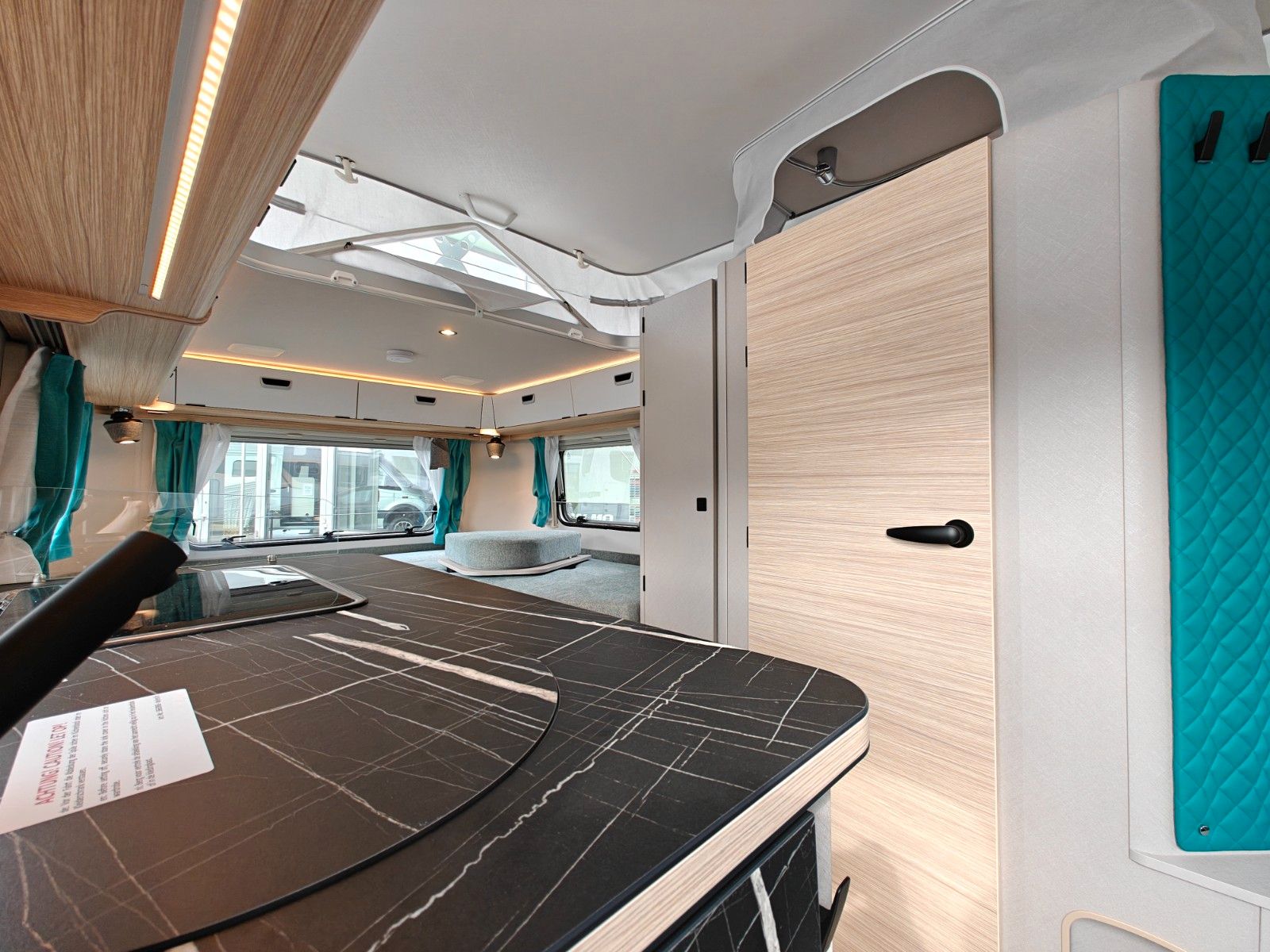 Fahrzeugabbildung HYMER / ERIBA / HYMERCAR Touring 642 Urban - JETZT 5.012€ SPAREN !