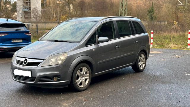 Opel Zafira B 2.2 Direkt 6 Gange