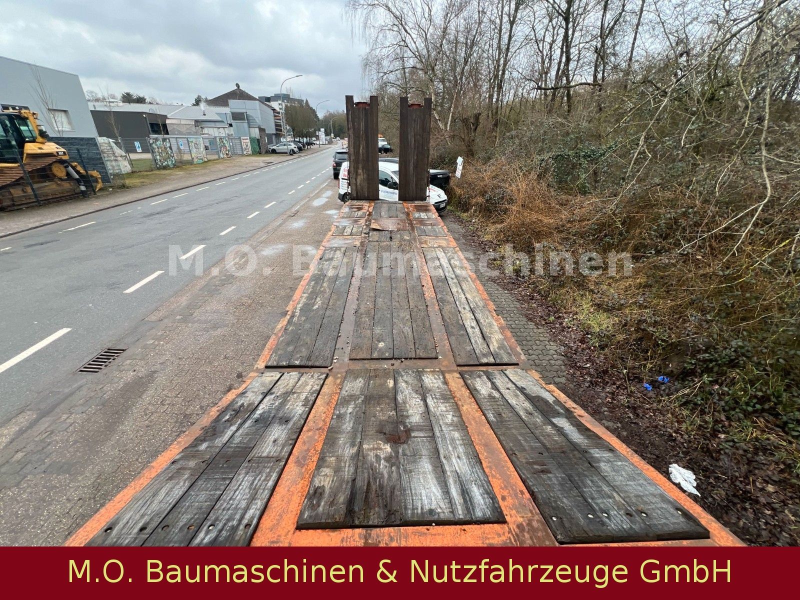 Fahrzeugabbildung Kaiser S450 / Hydr. Rampen / 3 Achser / Luft