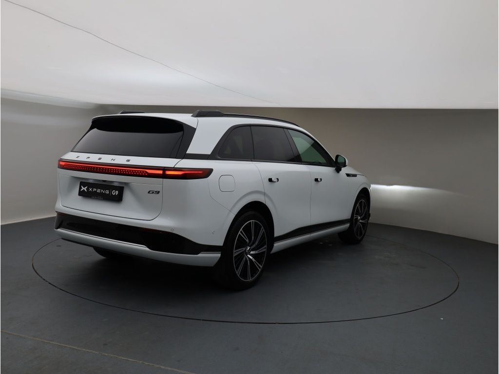 XPENG G9