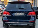 Mercedes-Benz GLE 350 d 4Matic-2.Hand-Navi-Leder- - blaue Mercedes-Benz GLE-Klasse