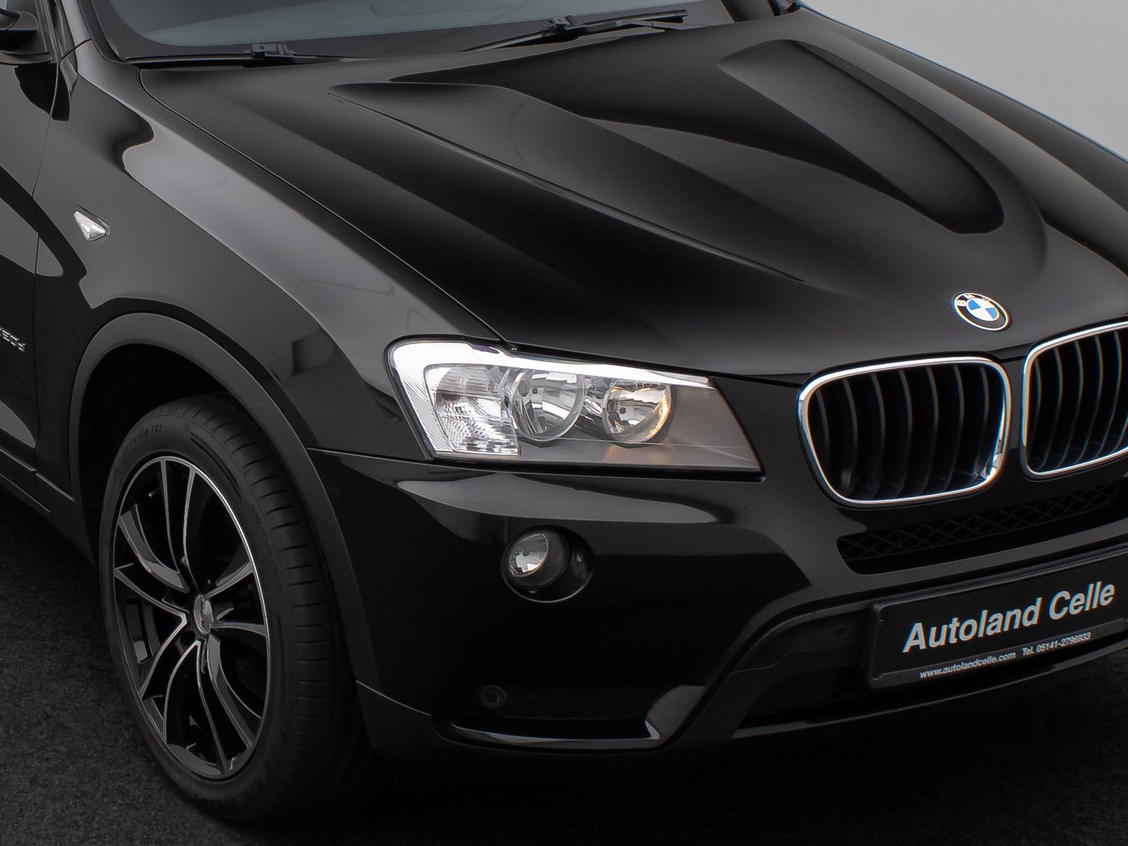 Fahrzeugabbildung BMW X3 xD20d Navi Sitzhzg PDC Tempomat 8Fach