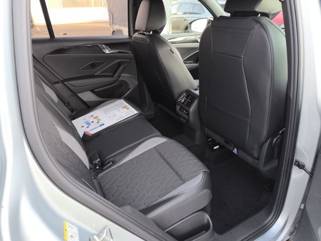 Fahrzeugabbildung Volkswagen Tiguan 2.0 TDI DSG GOAL AHK MATRIX GJR