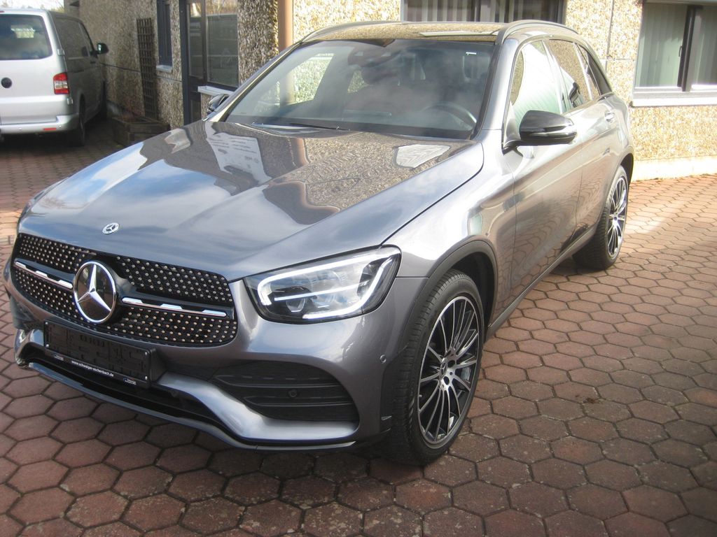 Image of Mercedes-Benz GLC 300