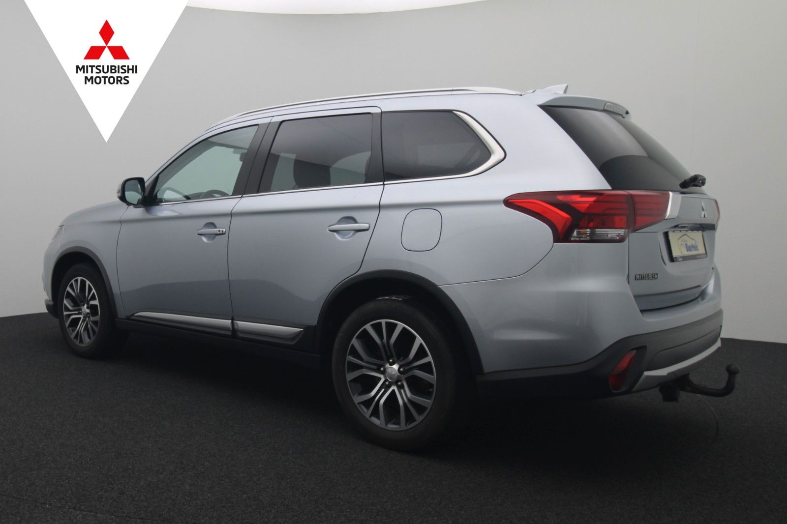 Fahrzeugabbildung Mitsubishi Outlander 2.2 DI-D Edition 100+ 4WD AT