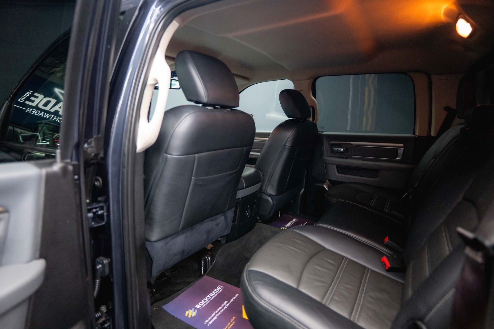 Fahrzeugabbildung Dodge RAM 5.7 V8 HEMI 4x4 Offroad Night  LONGBED*LPG*