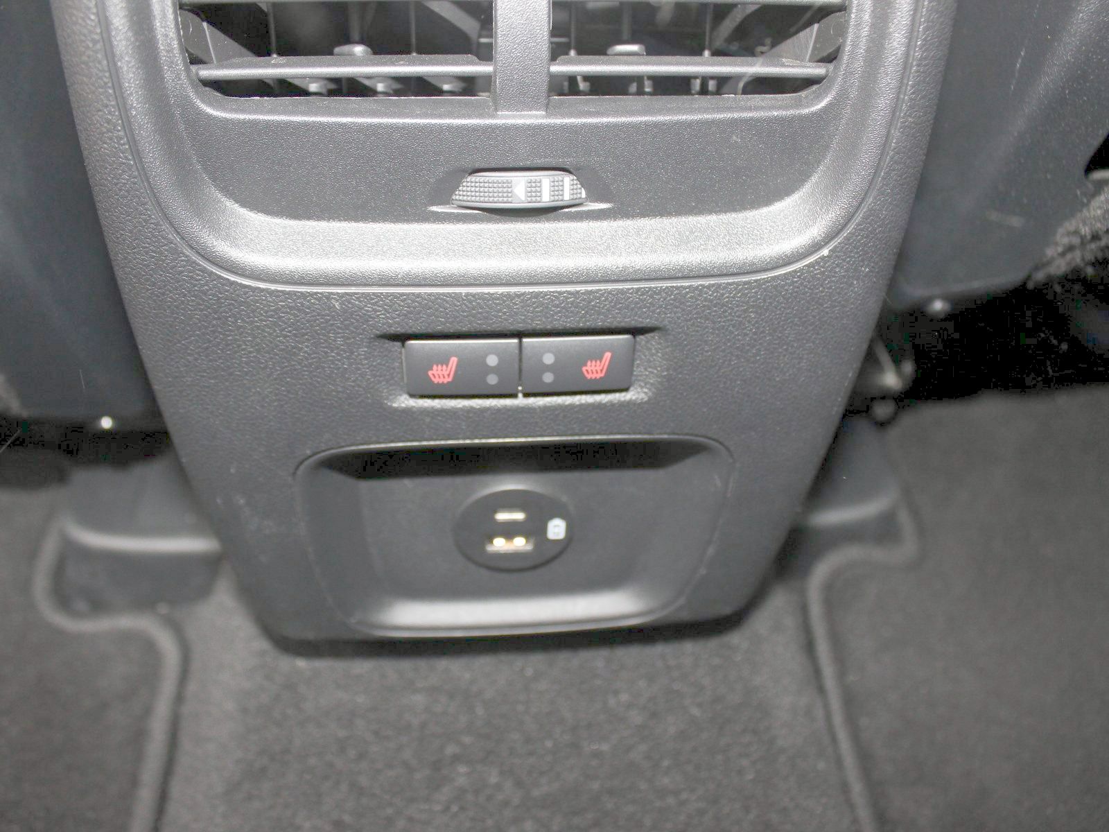 Fahrzeugabbildung Ford Kuga Plug-In Hybrid Titanium X 2,5 Duratec