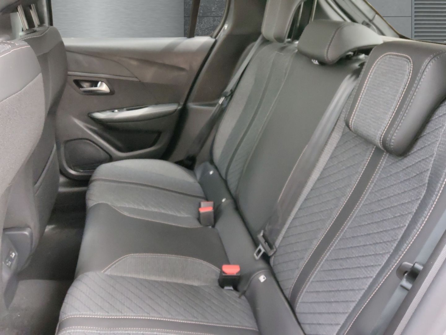 Peugeot 208 - Bild 9