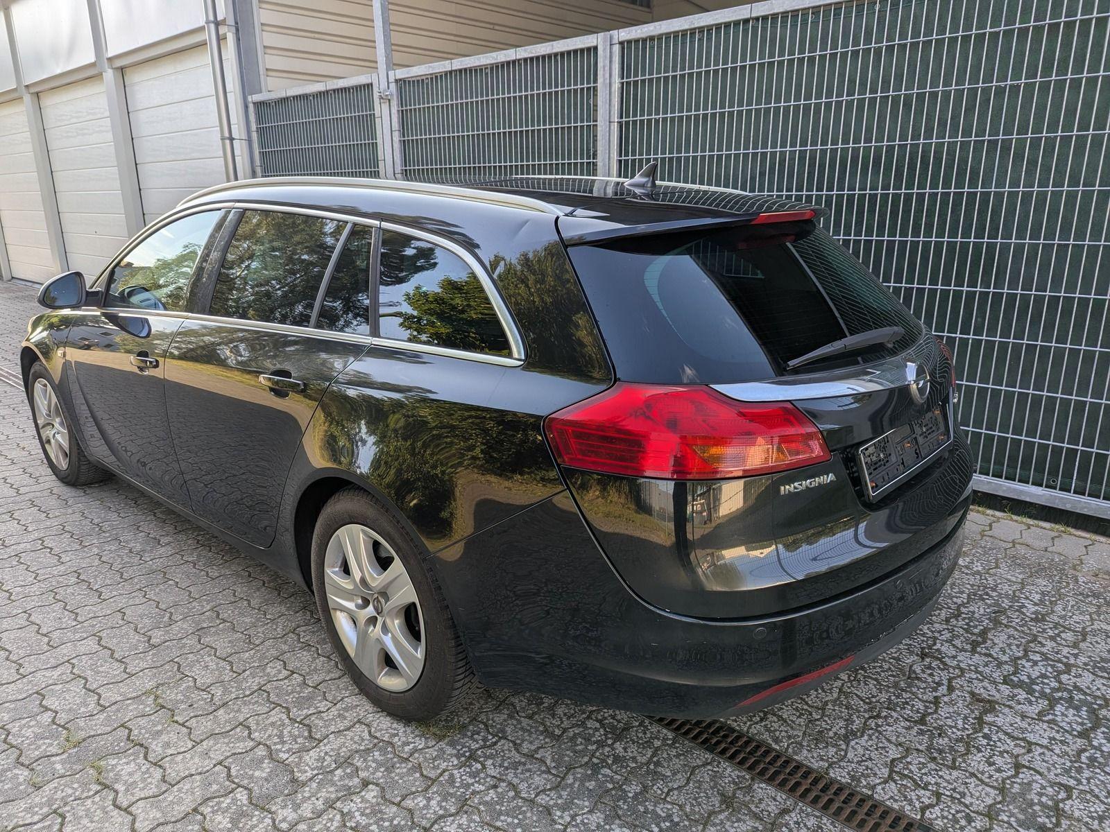 Opel Insignia 2011 — photo 5