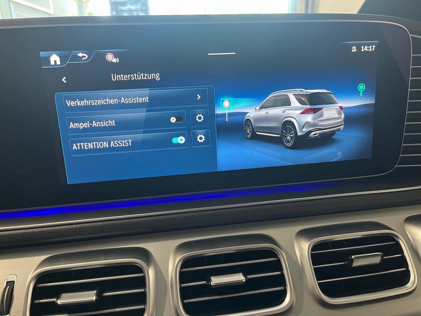 Fahrzeugabbildung Mercedes-Benz GLE 350 de 4M AMG*Distronic*360*AHK*Pano*Burmest