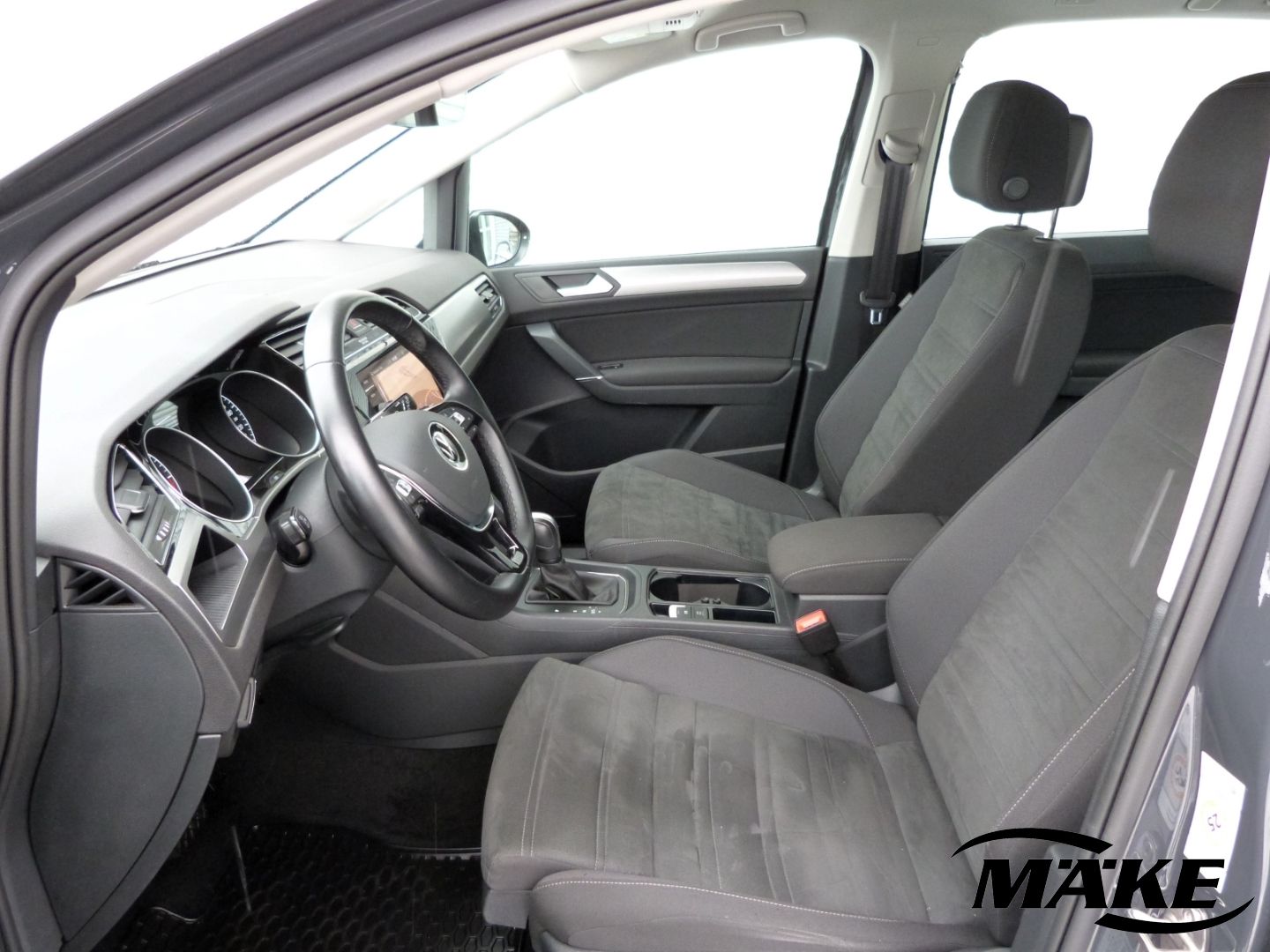 Touran 2.0 TDI DSG, ACC, LED, SHZ, Navi, Digital