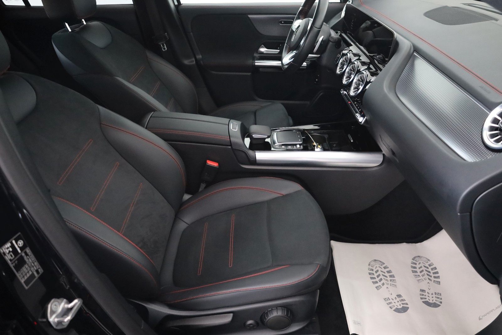Fahrzeugabbildung Mercedes-Benz EQA 250 AMG-line, T.Leder,Navi,LED,SH,Kamera,DAB