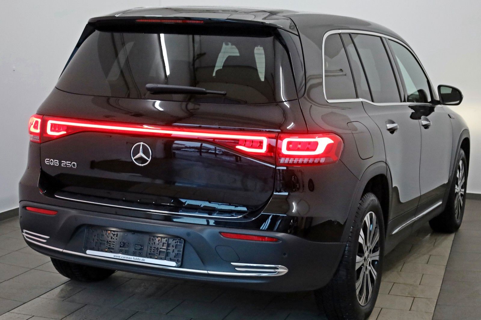 Fahrzeugabbildung Mercedes-Benz EQB 250 Progressive,Leder,Navi,LED,SH,Kamera +WR