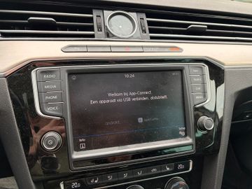 Volkswagen Passat Variant - 11