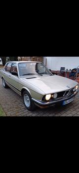 BMW E28 H-Zulassung 520i Oldtimer - BMW 520 aus 1982