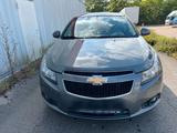 Chevrolet Cruze 1.6 / Klimaautomatik, AHK,... - Chevrolet Cruze: 1.6