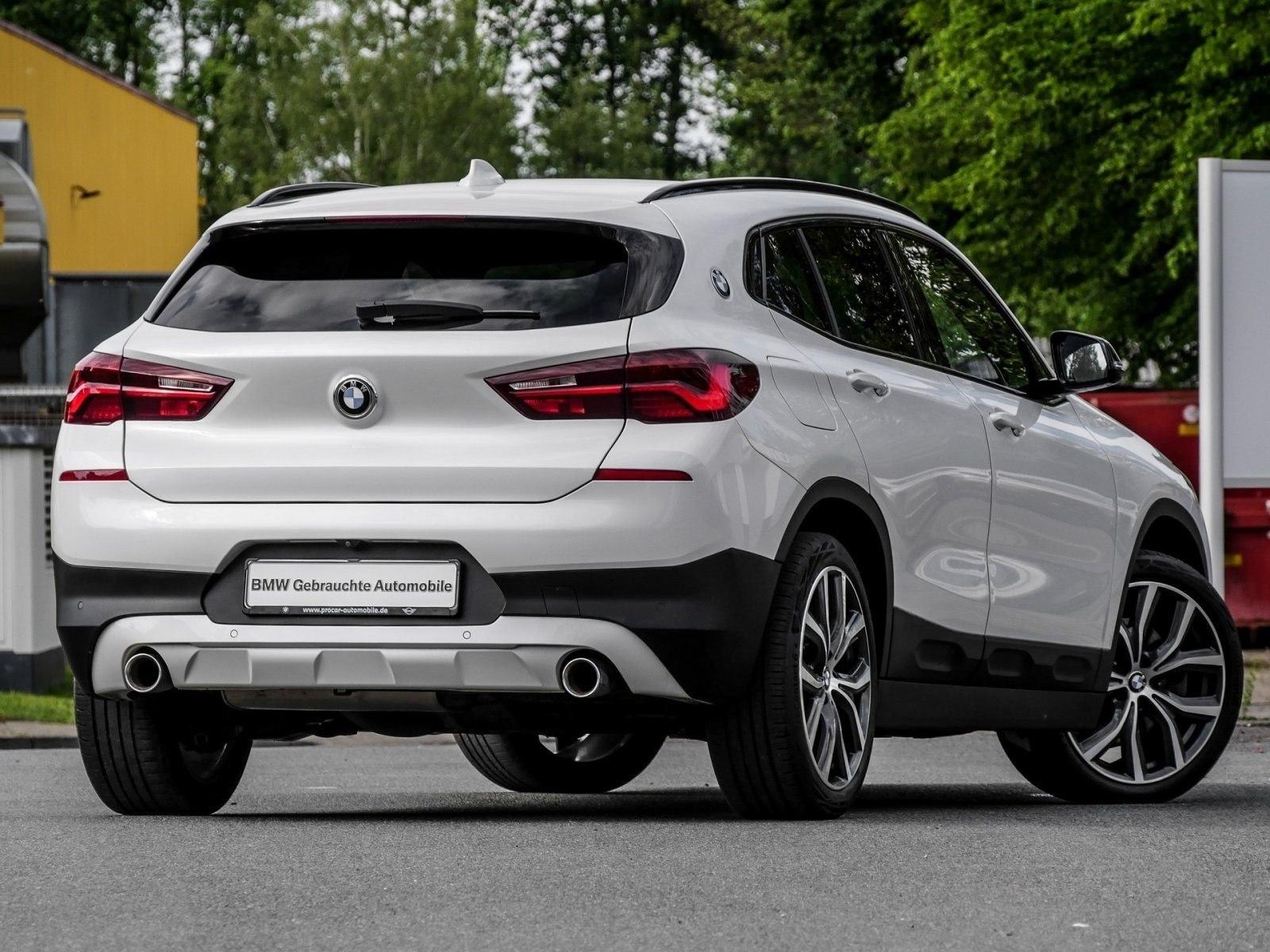 BMW X2 xDrive20d A HUD PANO AHK RFK NAVI LED DAB LM