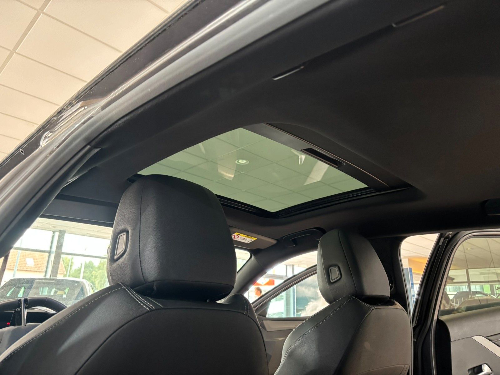 Fahrzeugabbildung Opel Astra L Lim. 1.6 HYBRID ULTIMATE NAVI/360°/SPORT