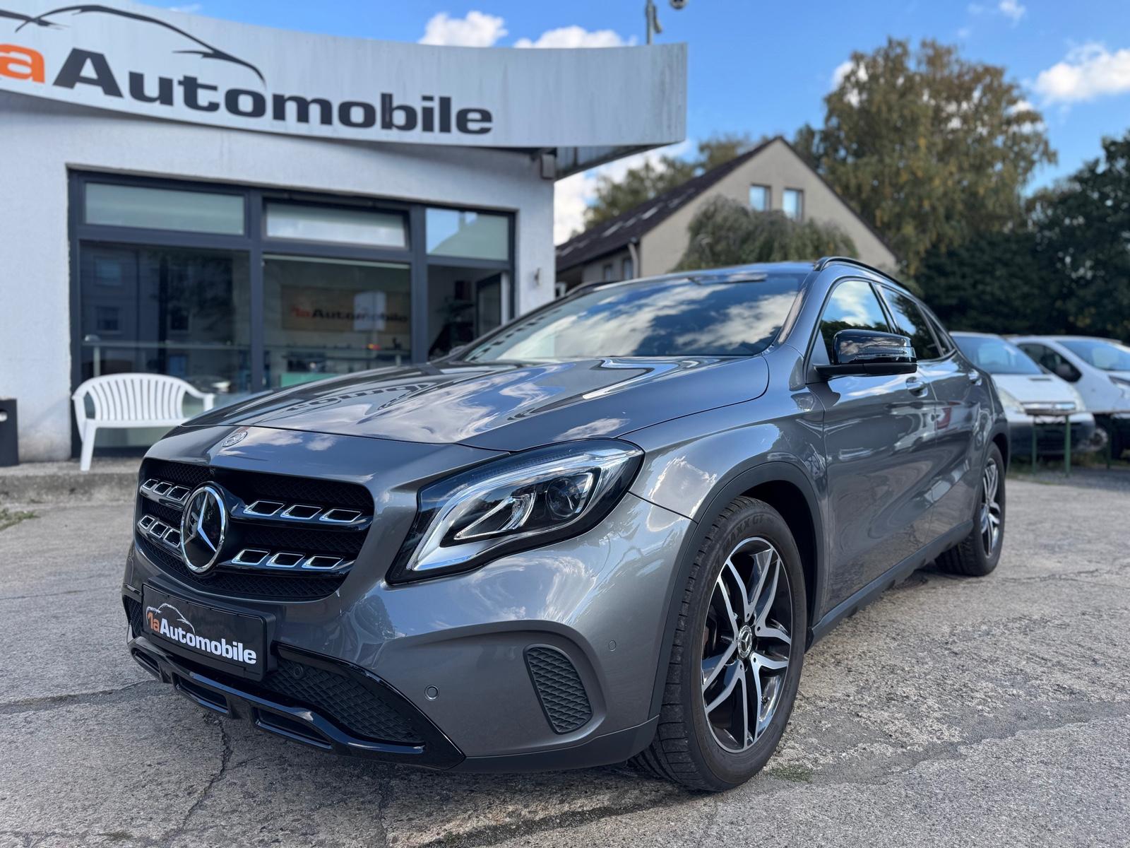 Mercedes-Benz GLA 250 4Matic *Pano*Std.Hzg*Night*Leder*