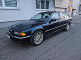 BMW 735iA *XENON/NAVI/SCHIEBEDACH/SHZ/MASSAGE* - BMW 735 aus 2001