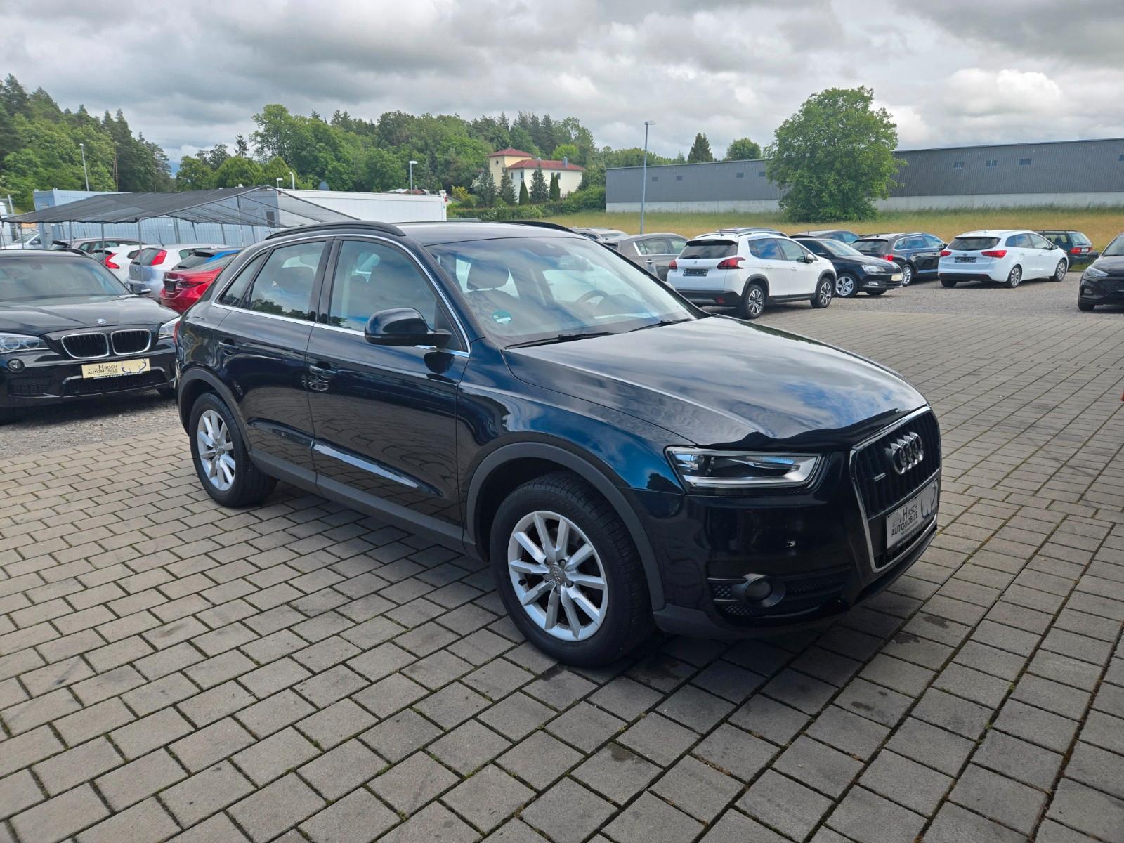 Audi Q3 2.0 quattro,Xenon, Navi,8-Fach bereift