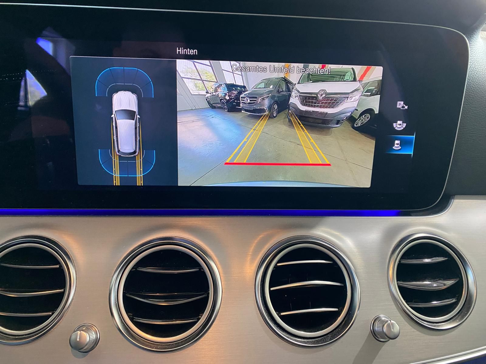 Fahrzeugabbildung Mercedes-Benz E 200 T-Model Avantgarde/LED-High/1.HD/