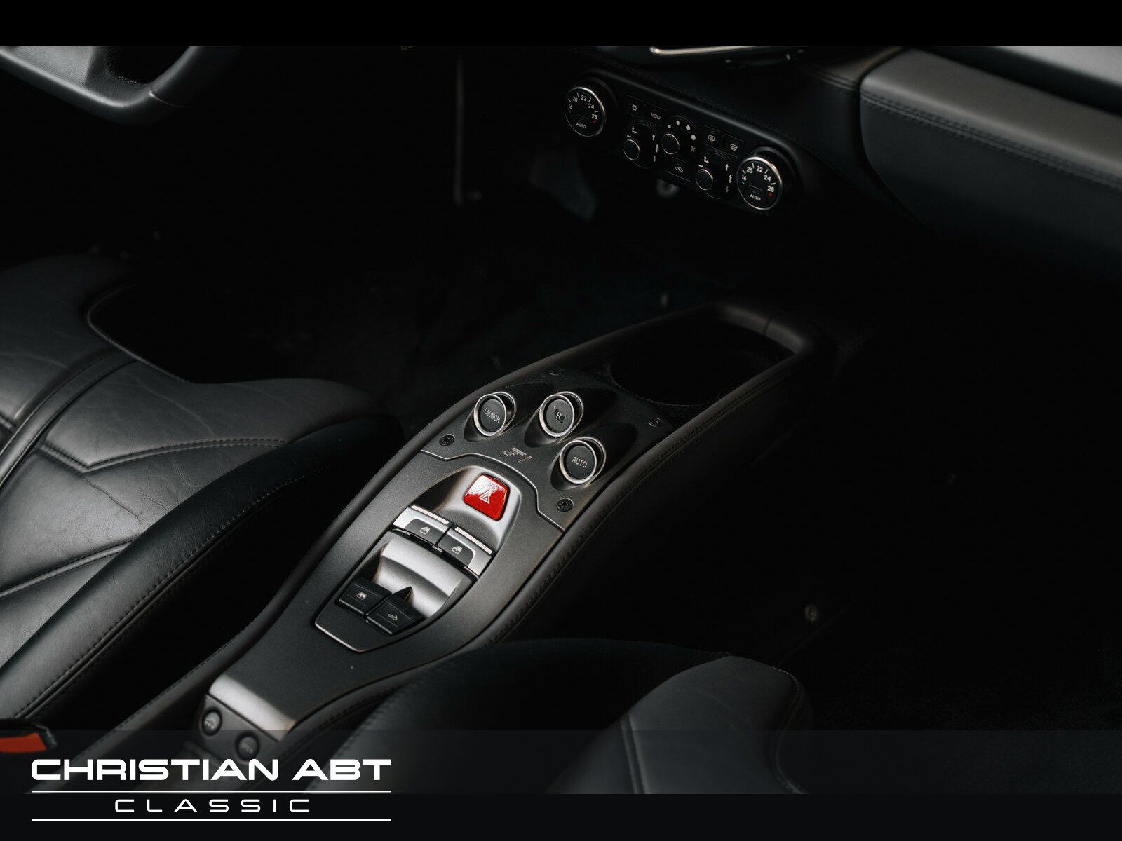Fahrzeugabbildung Ferrari 458 Spider Lift Daytona Carbon Power15