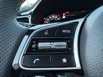 Kia XCeed 1.6T GT-Line 180 DCT7 Glasdach Navi Kamera