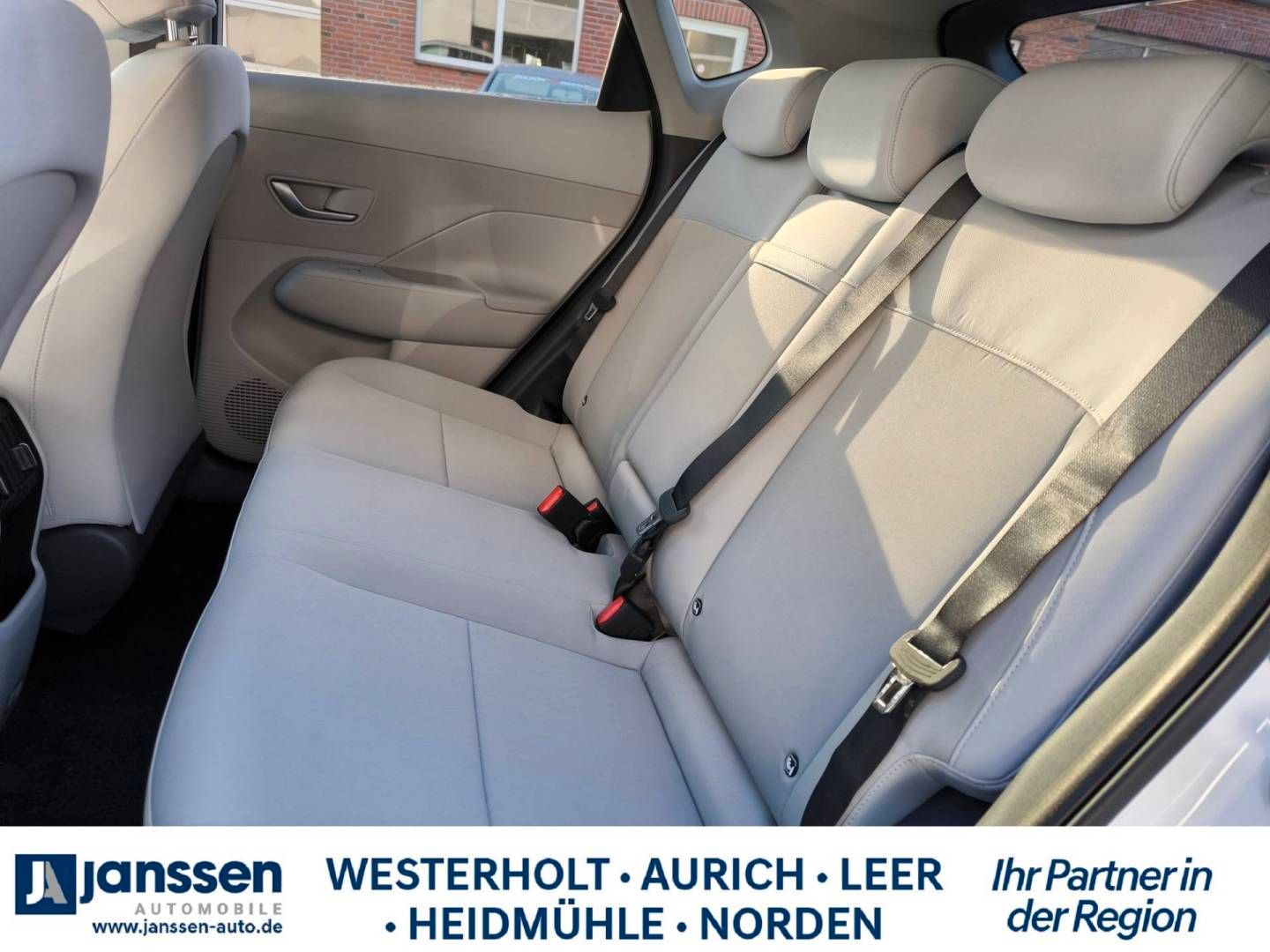 Fahrzeugabbildung Hyundai KONA Elektro 49kWh Trend/Assistenz-Paket/Navi/36