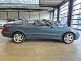 Mercedes-Benz CLK 200 KOMPRESSOR AVANTGARDE LEDER NAVI TÜV NEU - blaue Mercedes-Benz CLK 200