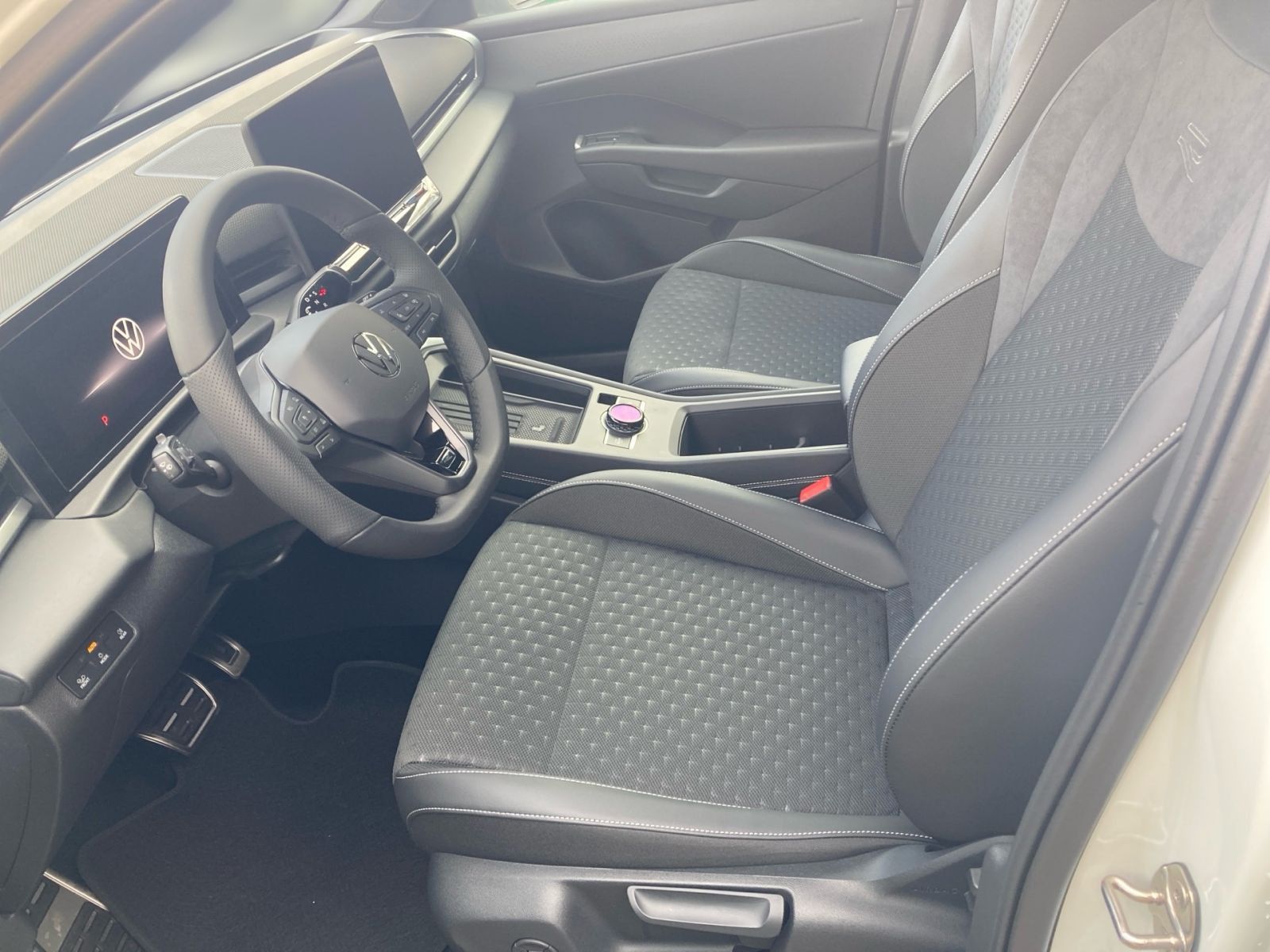 Volkswagen T-Roc - Bild 7