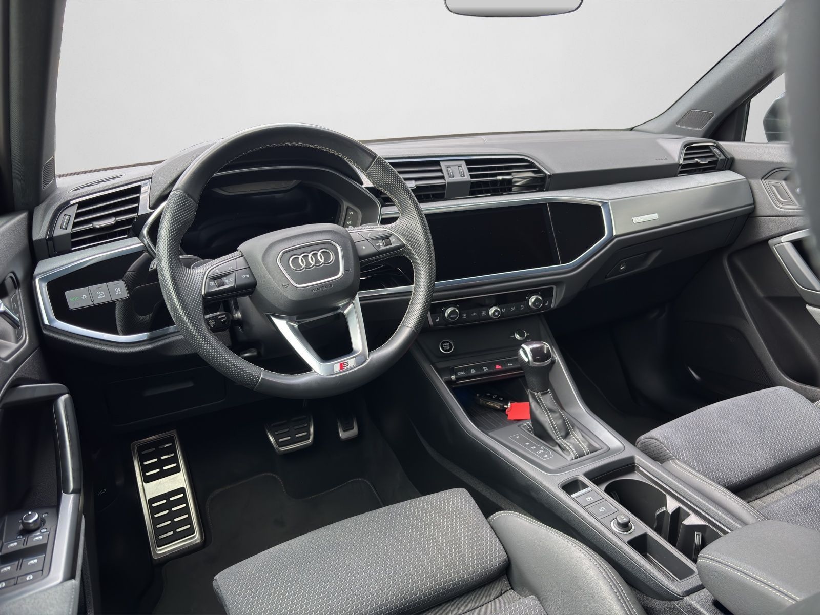 Audi Q3 35 TFSI S-line RFK SHZ NAVI KLIMA foto 3